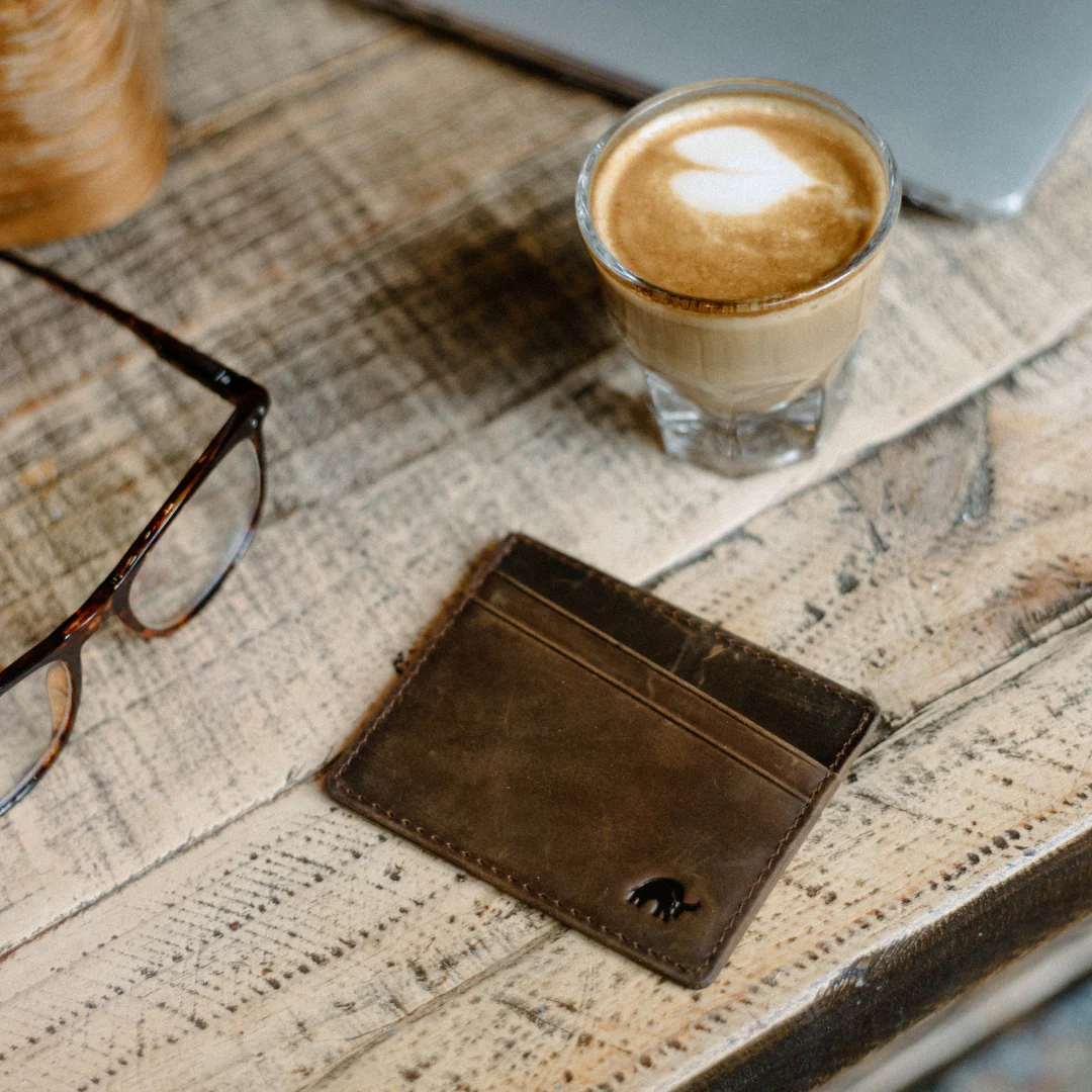 The Card Holder - Terra - Image 3