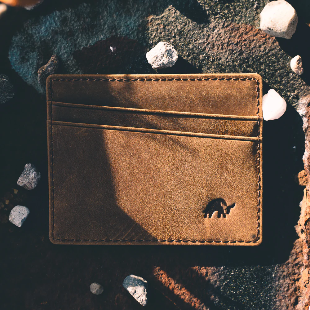 The Card Holder - Terra - Image 9