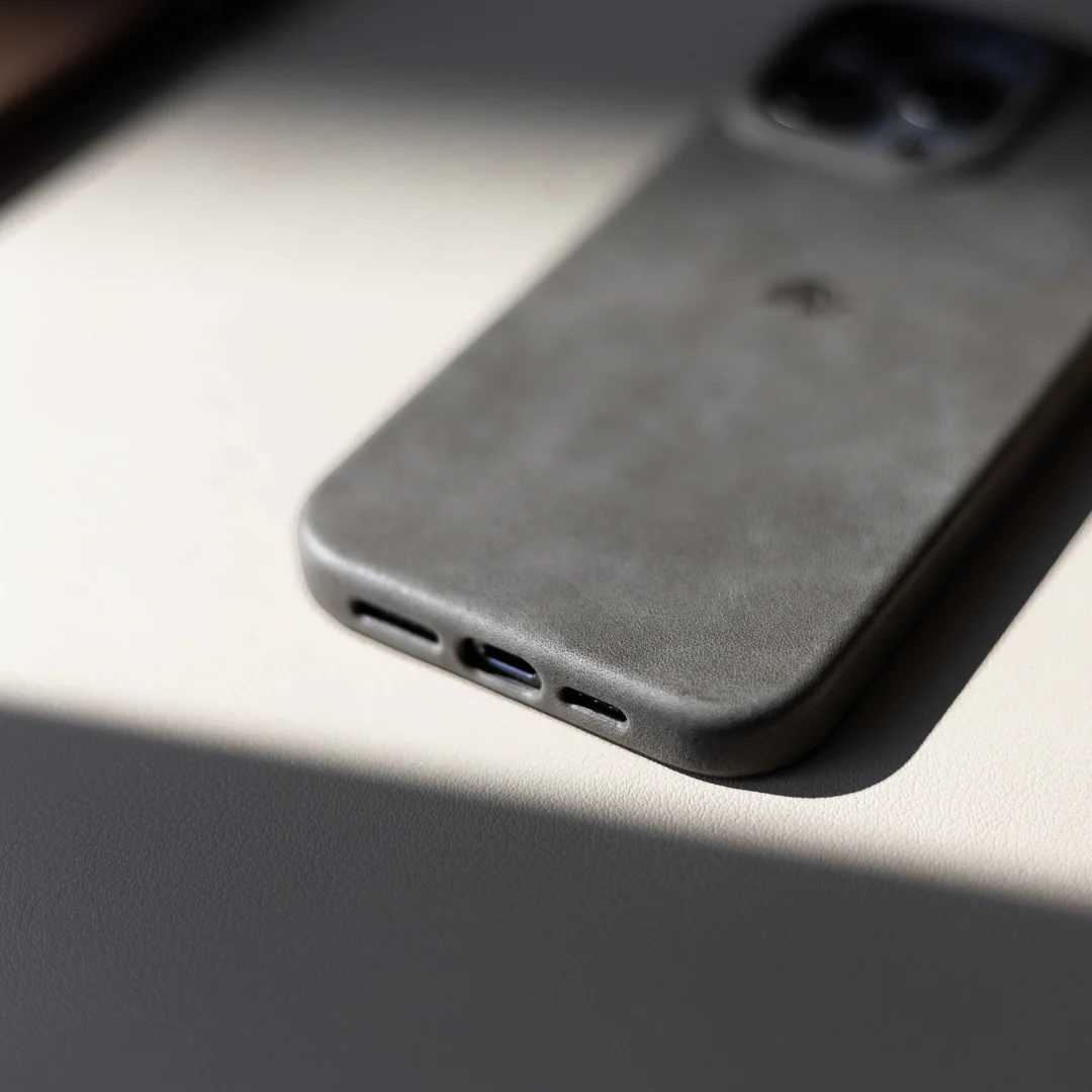 FINAL SALE The Contemporary Case - SLATE - Image 6