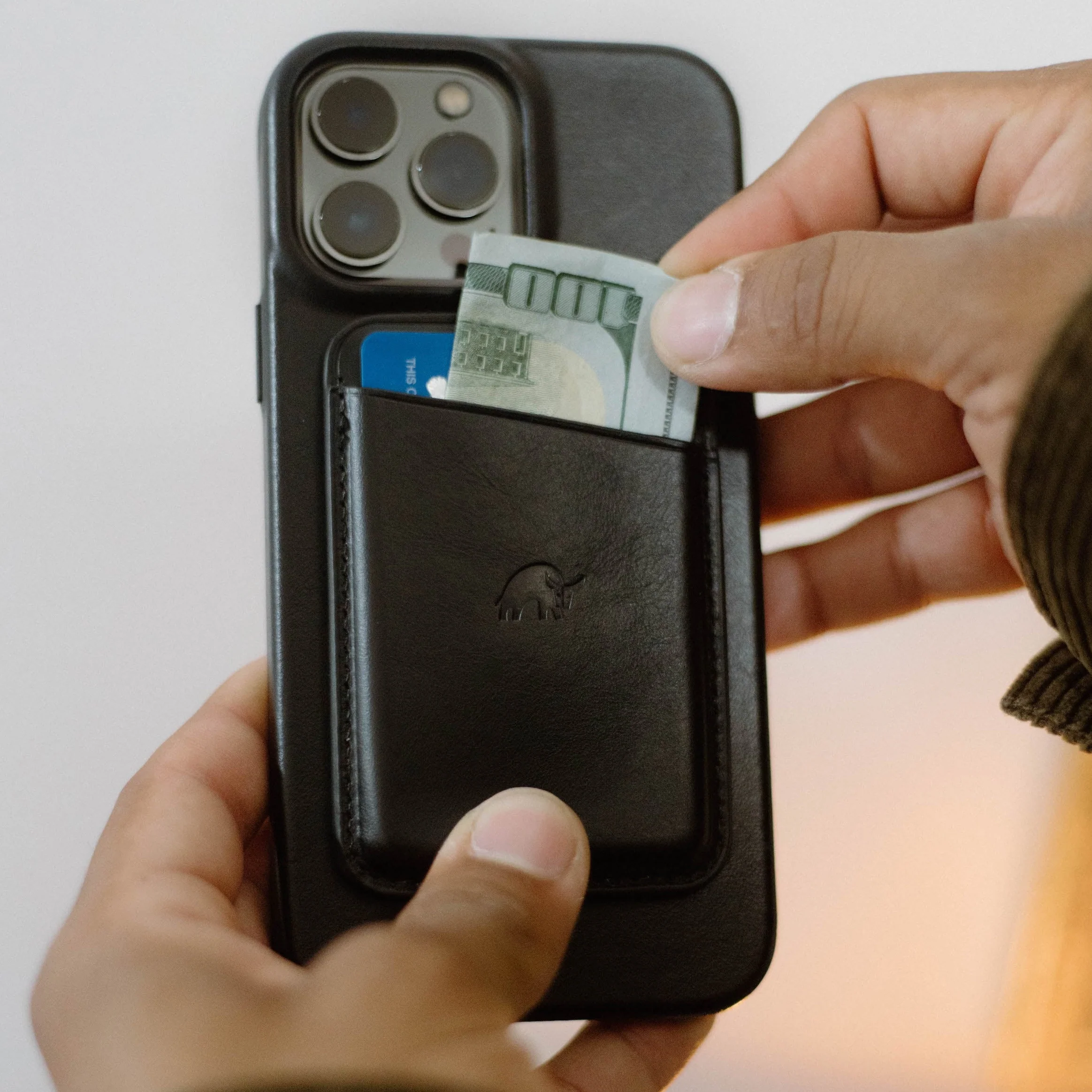 FINAL SALE The Minimalist Case - BLACK EDITION - Image 10