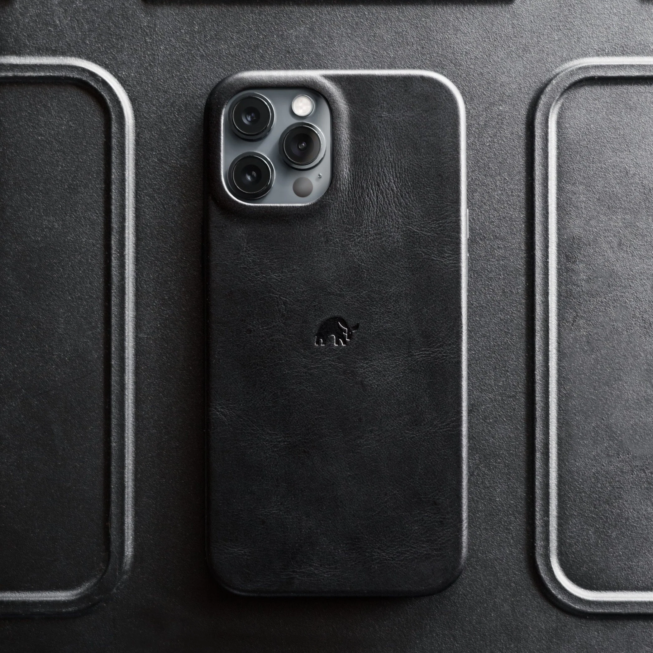 FINAL SALE The Minimalist Case - BLACK EDITION - Image 15