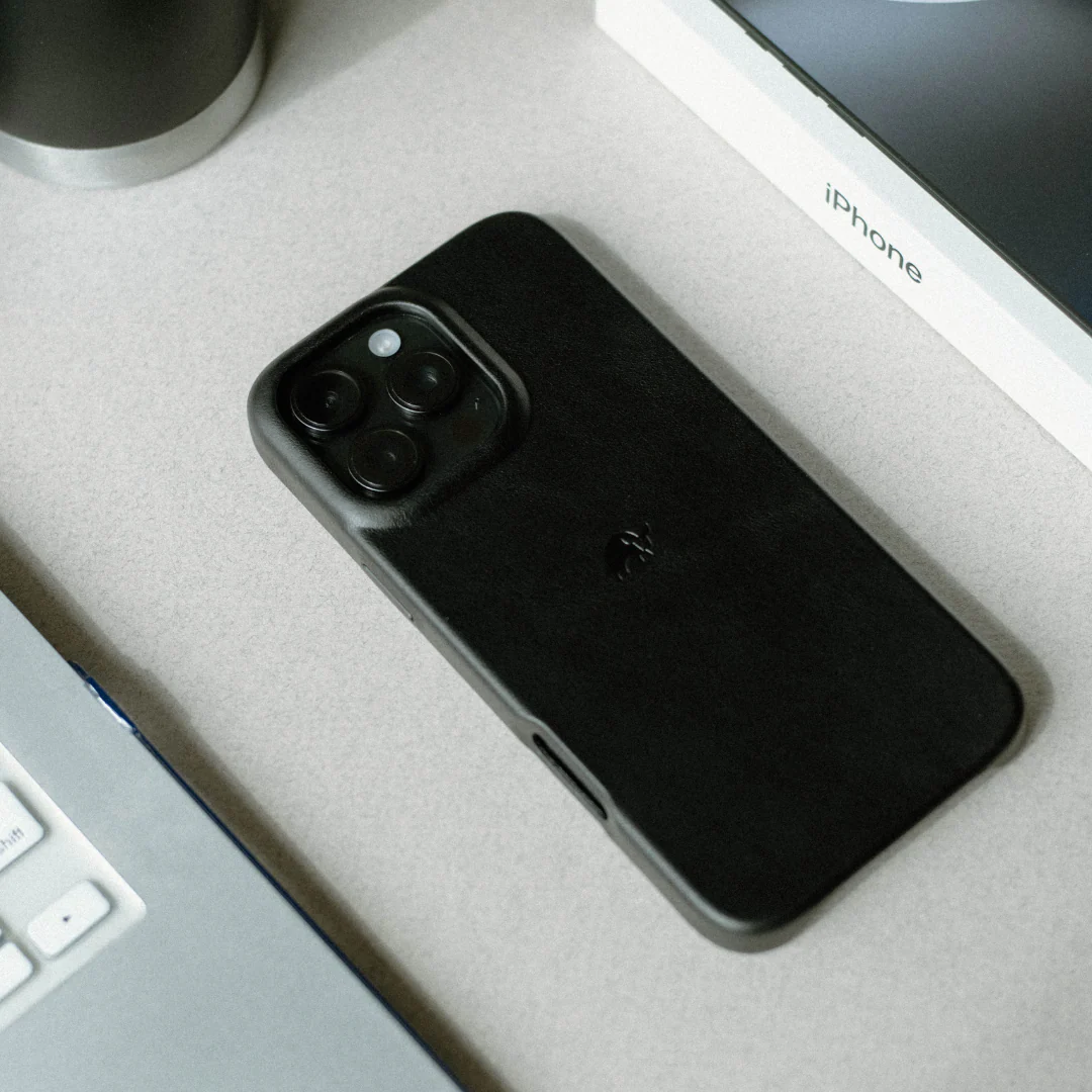 FINAL SALE The Minimalist Case - BLACK EDITION - Image 9