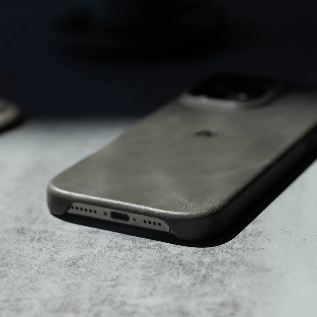 FINAL SALE The Minimalist Case - SLATE - Image 4