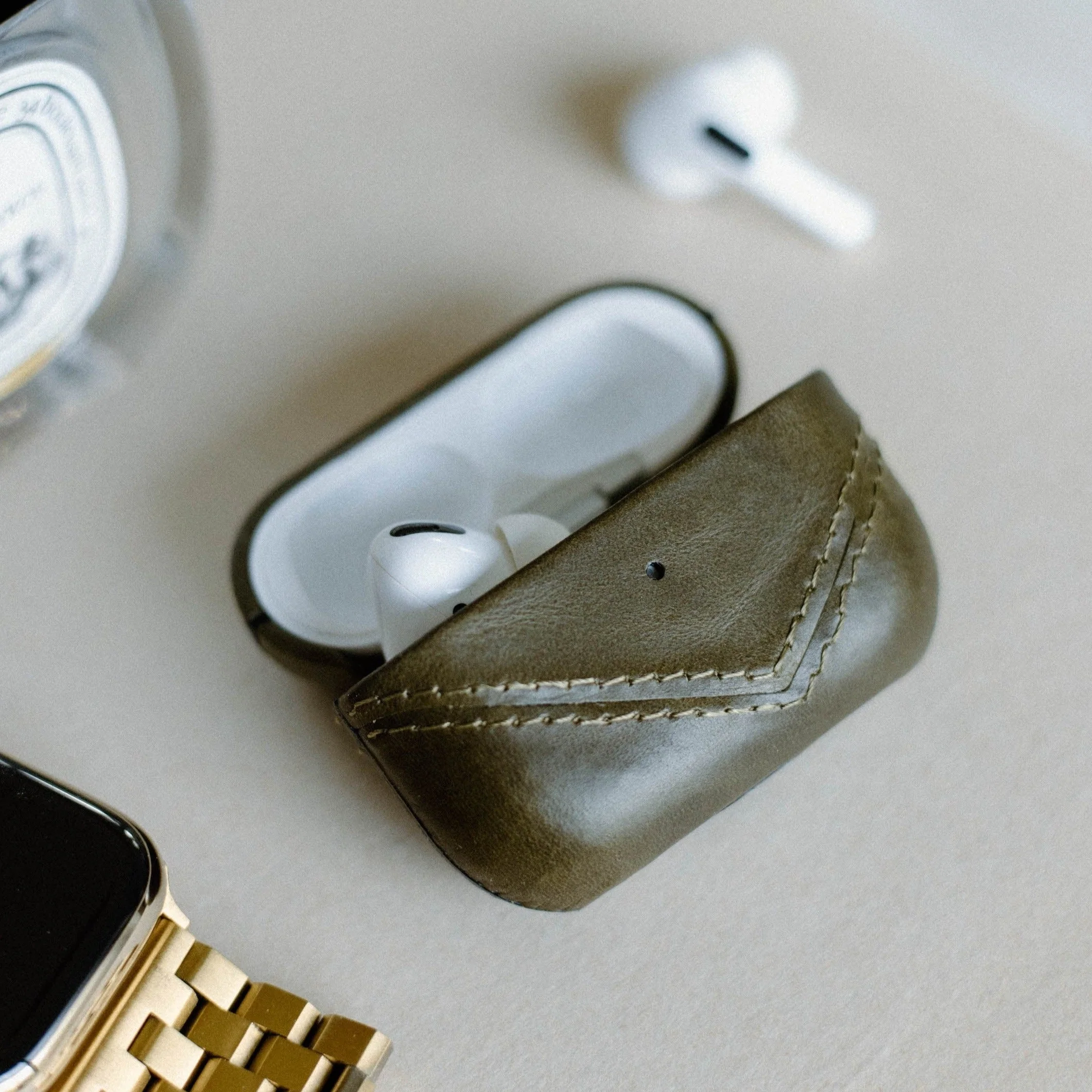 LAST CHANCE Leather AirPods Cases - MAVERICK - Image 6