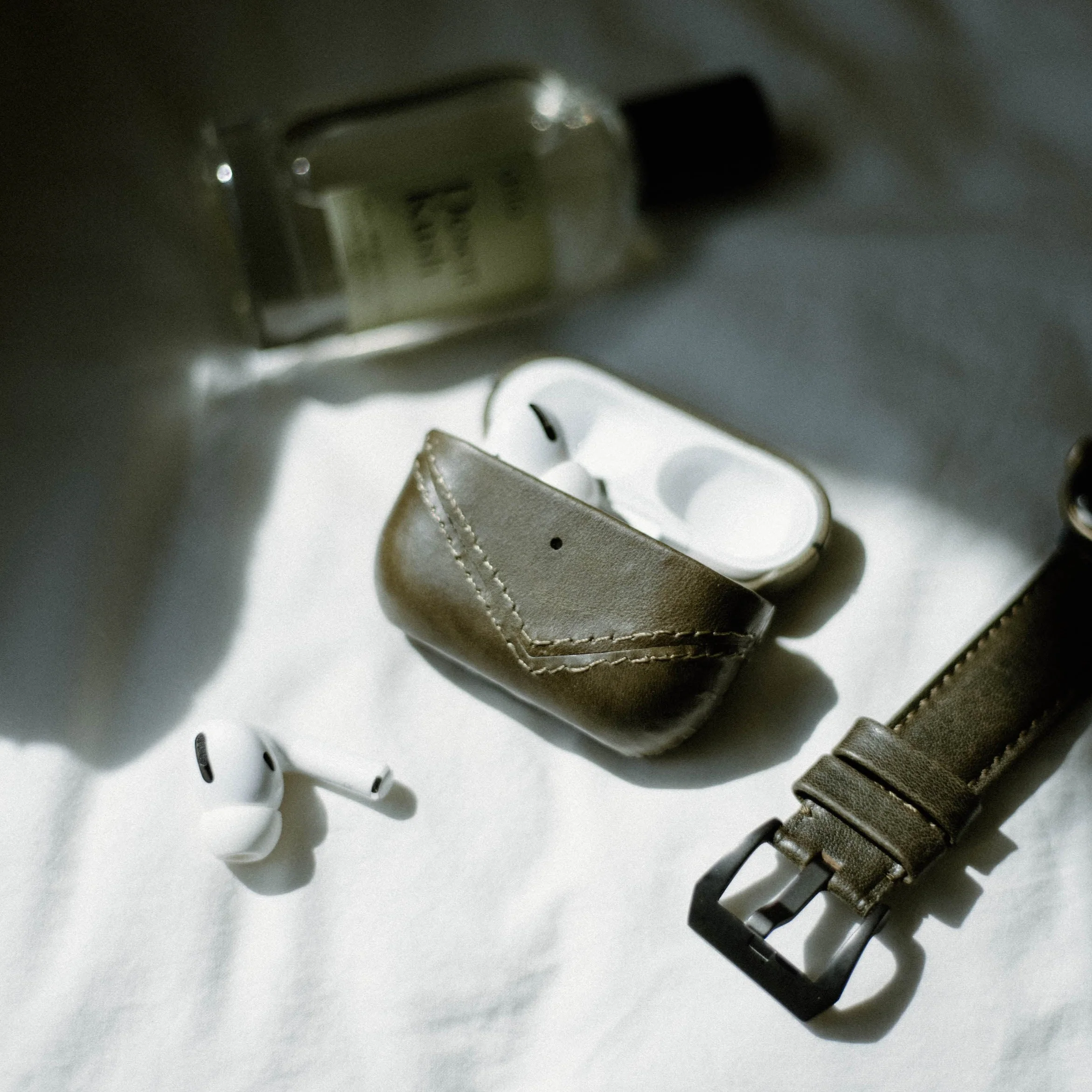 LAST CHANCE Leather AirPods Cases - MAVERICK - Image 8