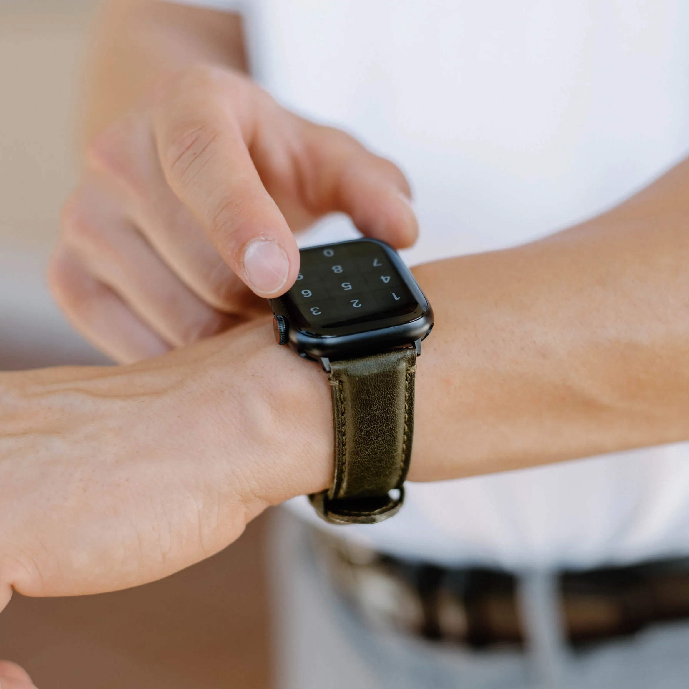 LAST CHANCE Leather Apple Watch Strap - MAVERICK - Image 3