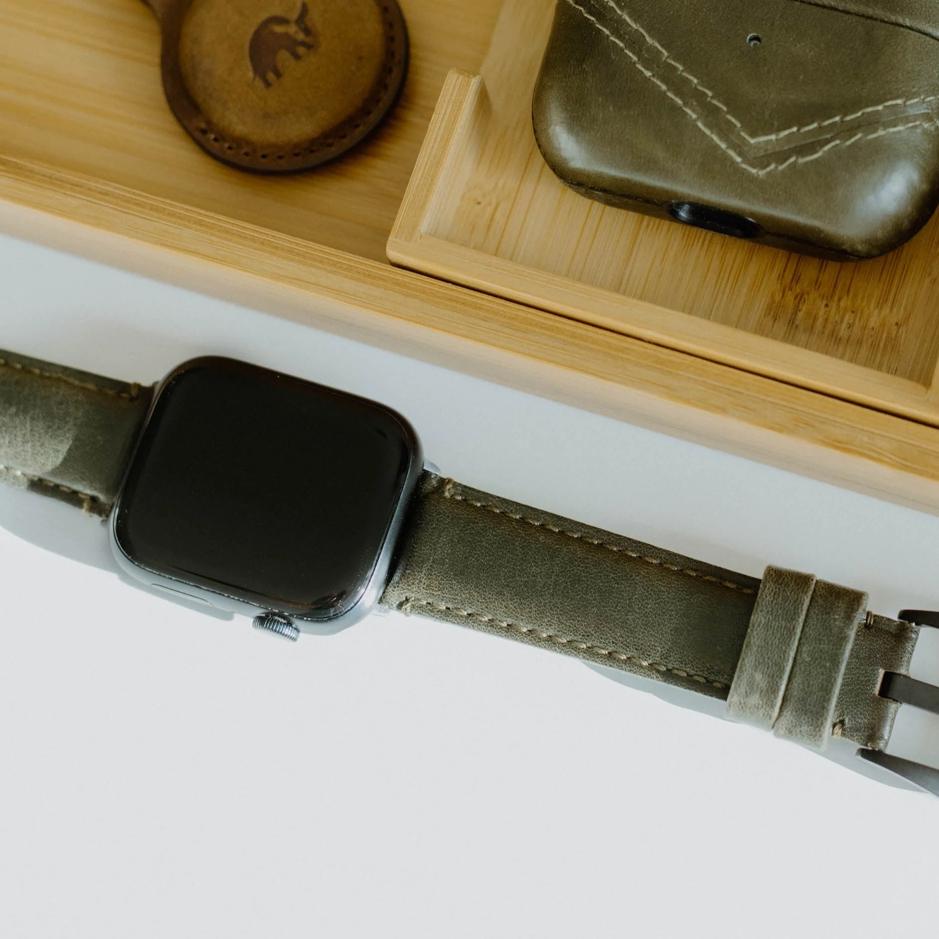 LAST CHANCE Leather Apple Watch Strap - MAVERICK - Image 4