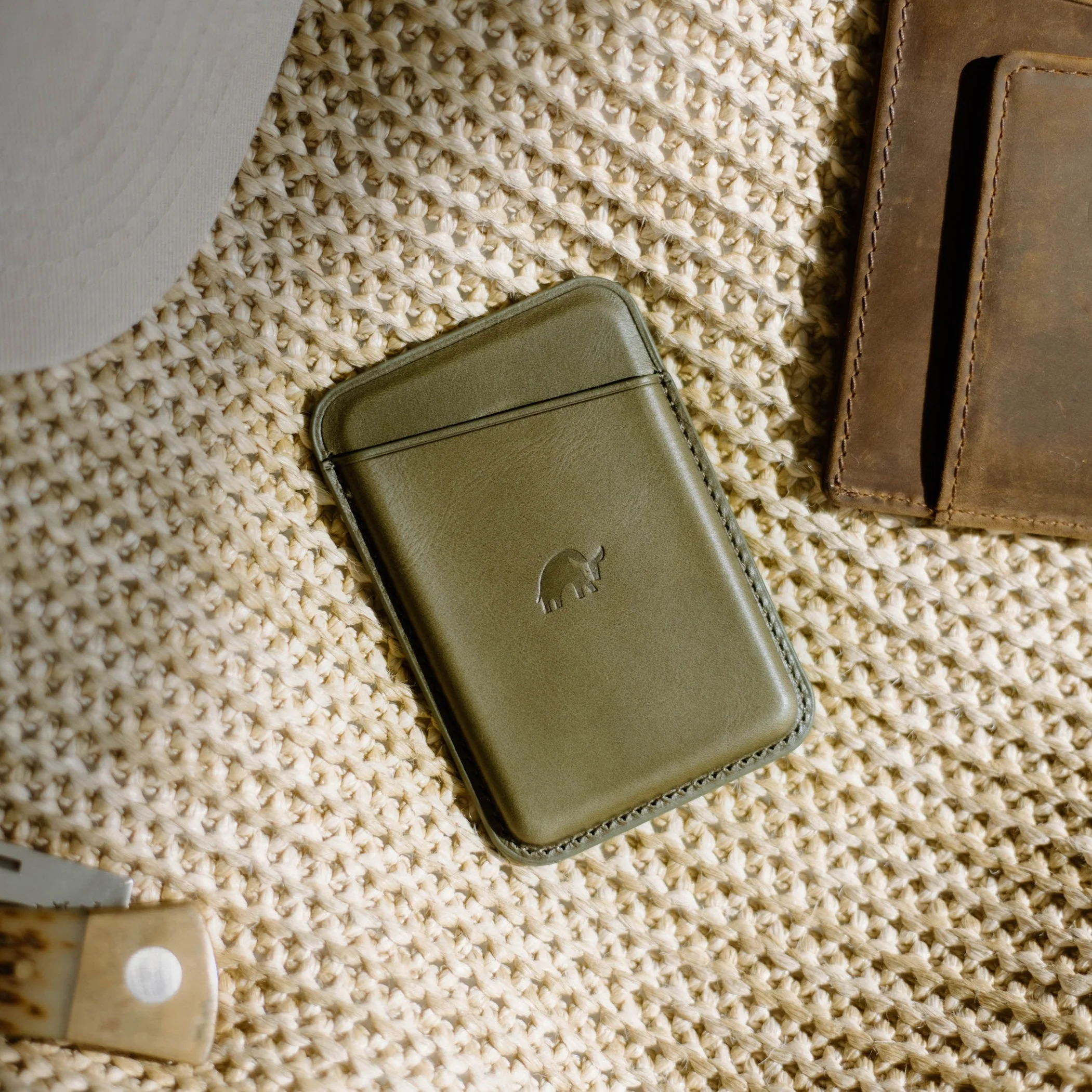 Leather Magnetic Wallet - Maverick - Image 10