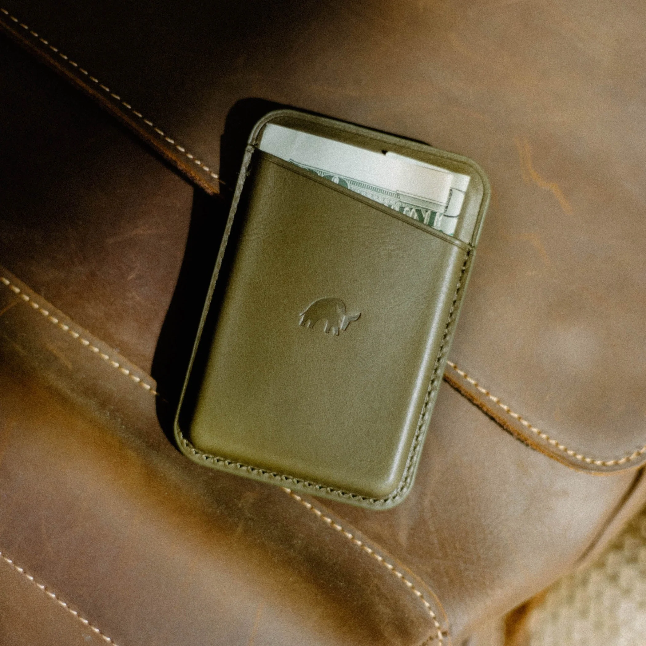 Leather Magnetic Wallet - Maverick - Image 12