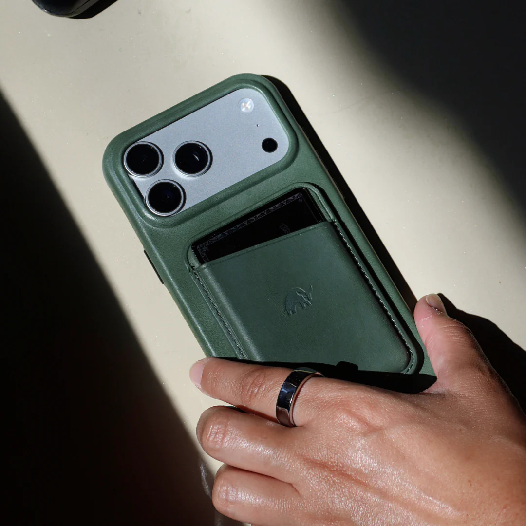 LIMITED EDITION Leather Magnetic Wallet - EVERGREEN - Image 6