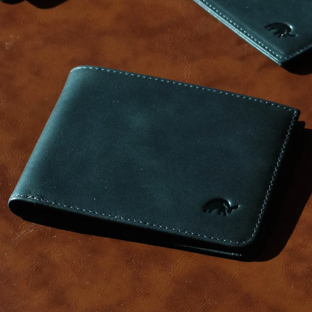 Leather Nav Bifold Wallet - OCEAN - Image 3