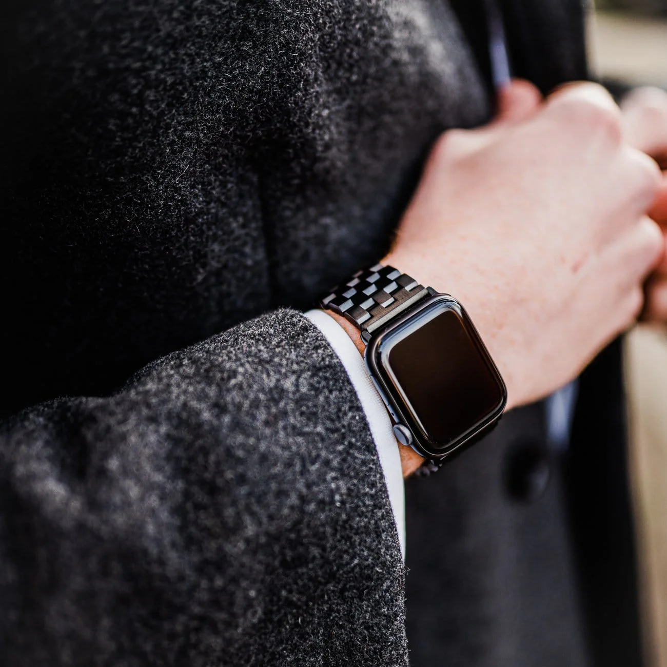 METAL Apple Watch Strap - Black - Image 13