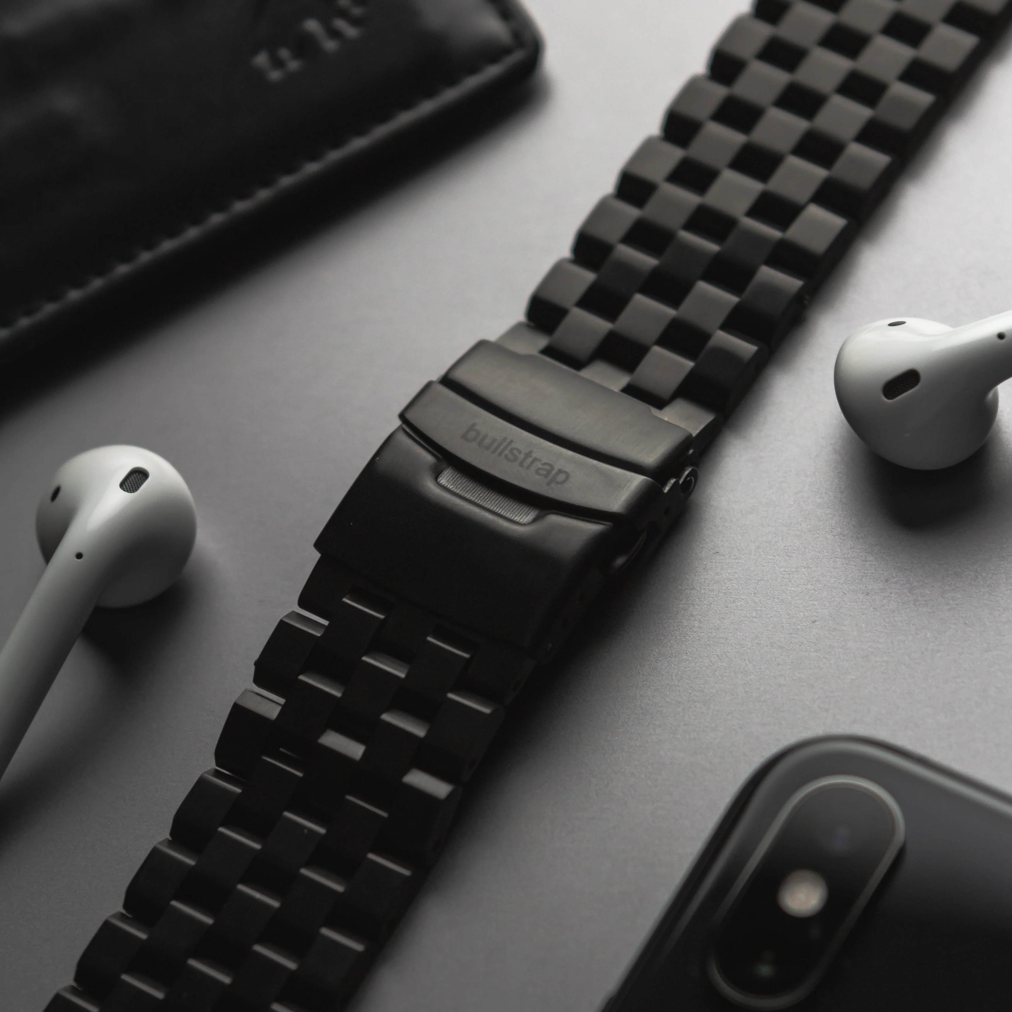 METAL Apple Watch Strap - Black - Image 17