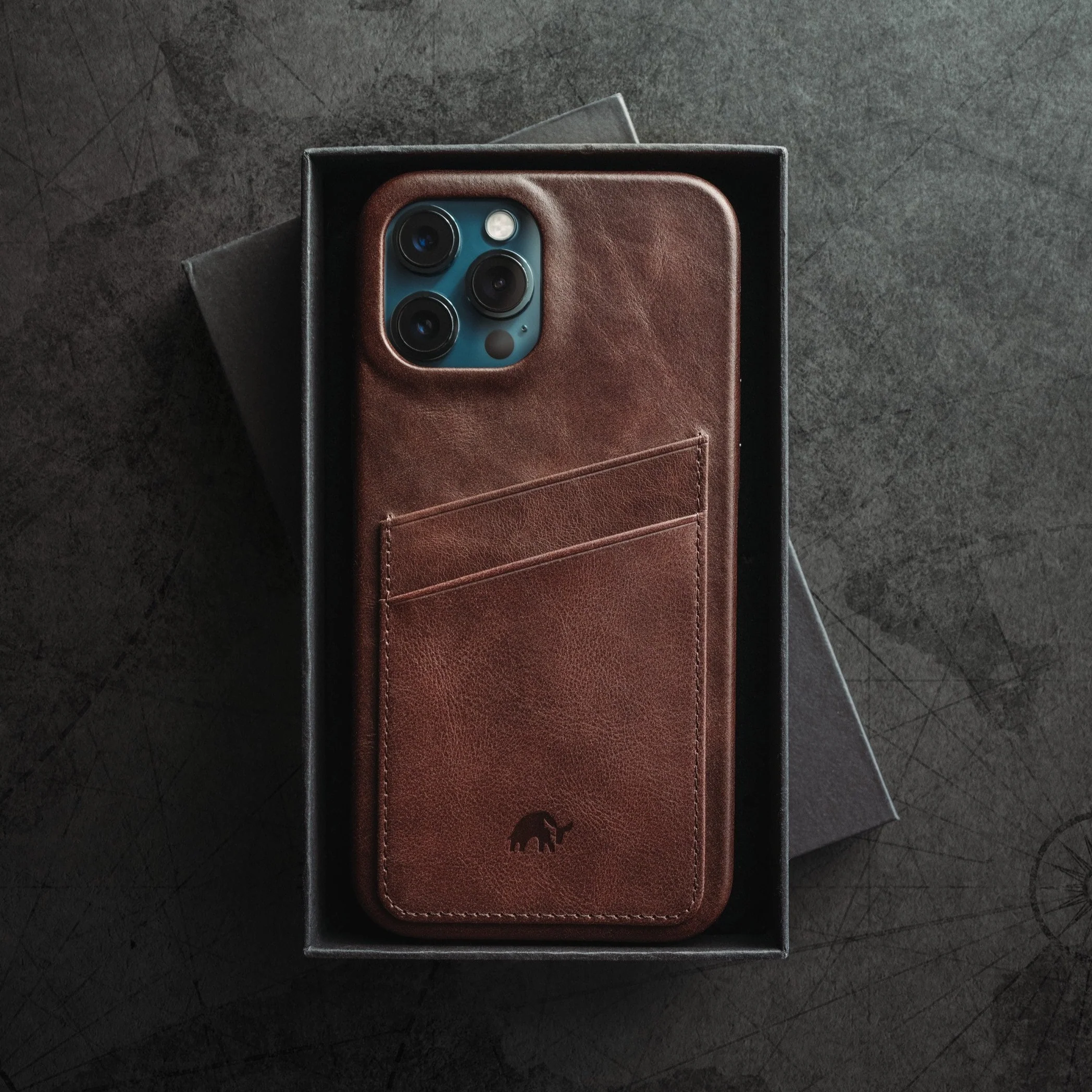 The Minimalist Portfolio Case - BOURBON - Image 6