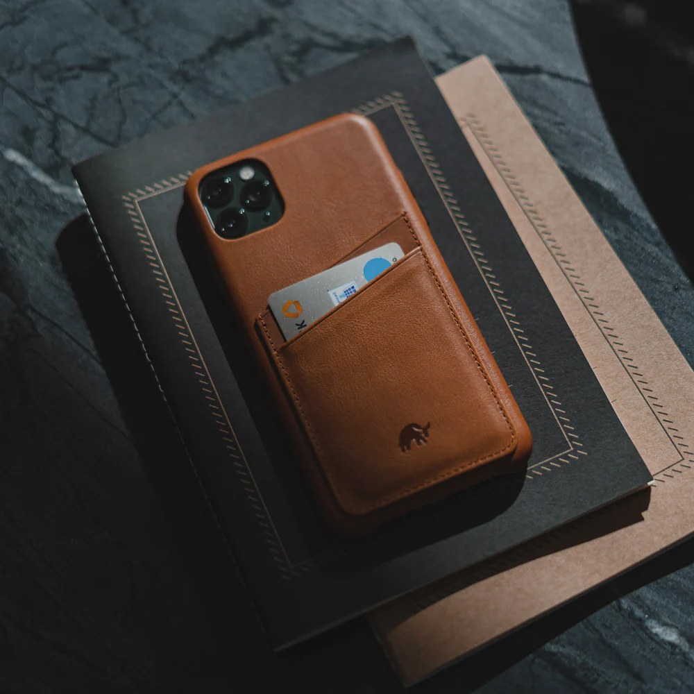 The Minimalist Portfolio Case - SIENNA - Image 18
