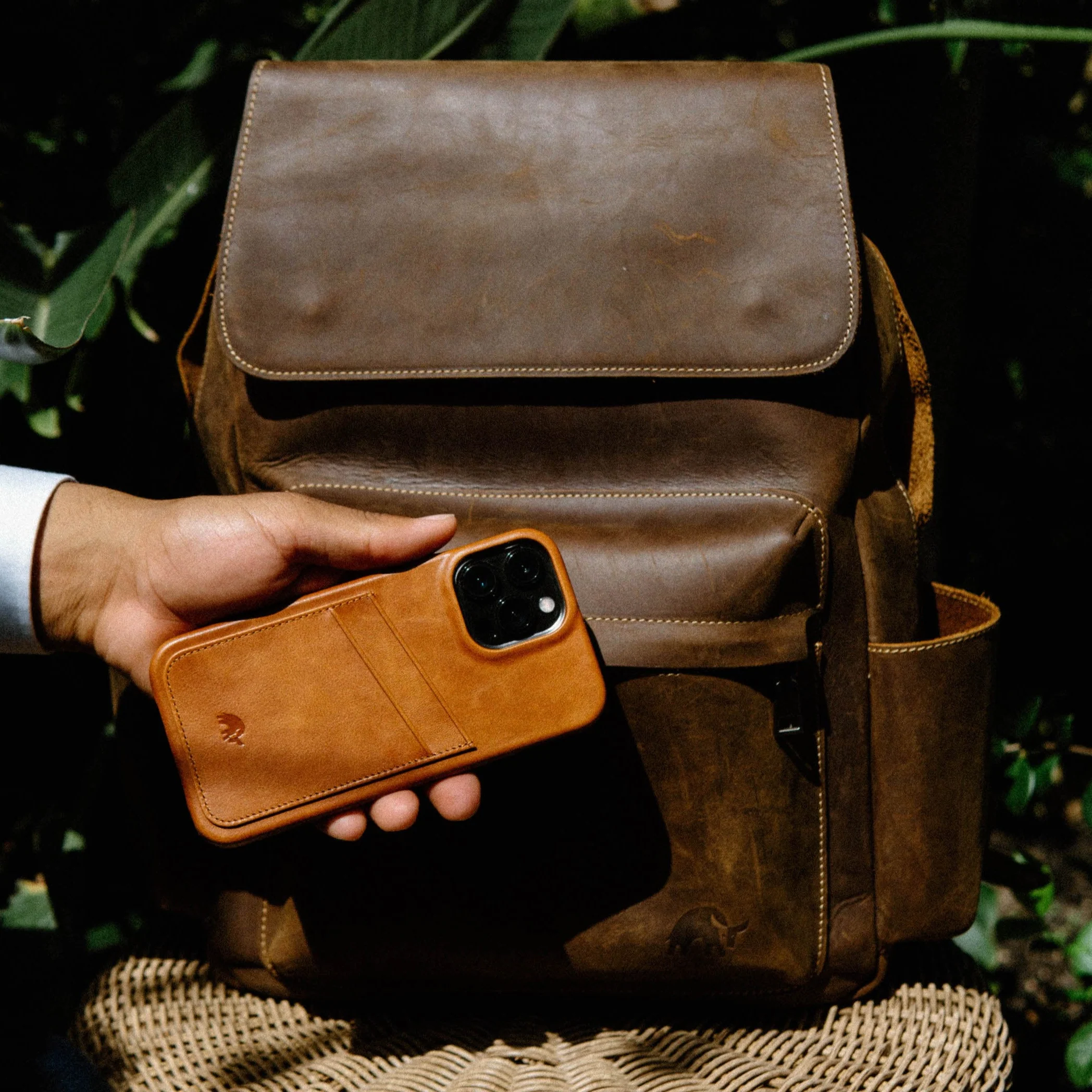 The Minimalist Portfolio Case - SIENNA - Image 10