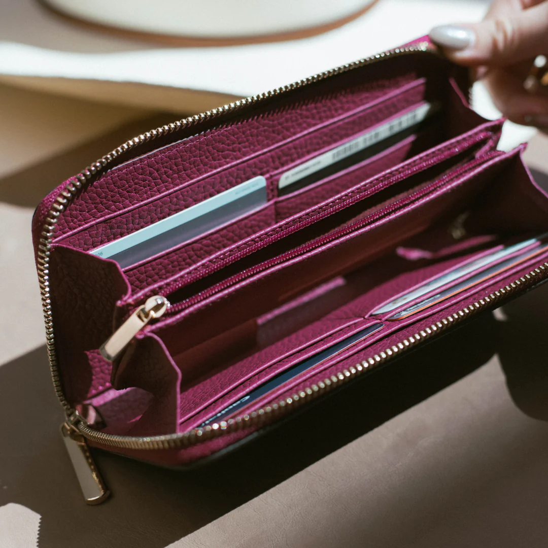 The Dolly Trackable Wallet  - Desert Bloom - Image 4