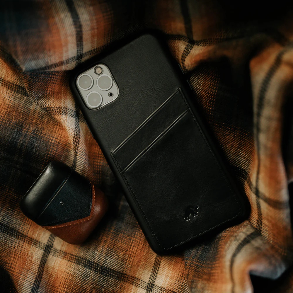 The Minimalist Portfolio Case - BLACK EDITION - Image 6