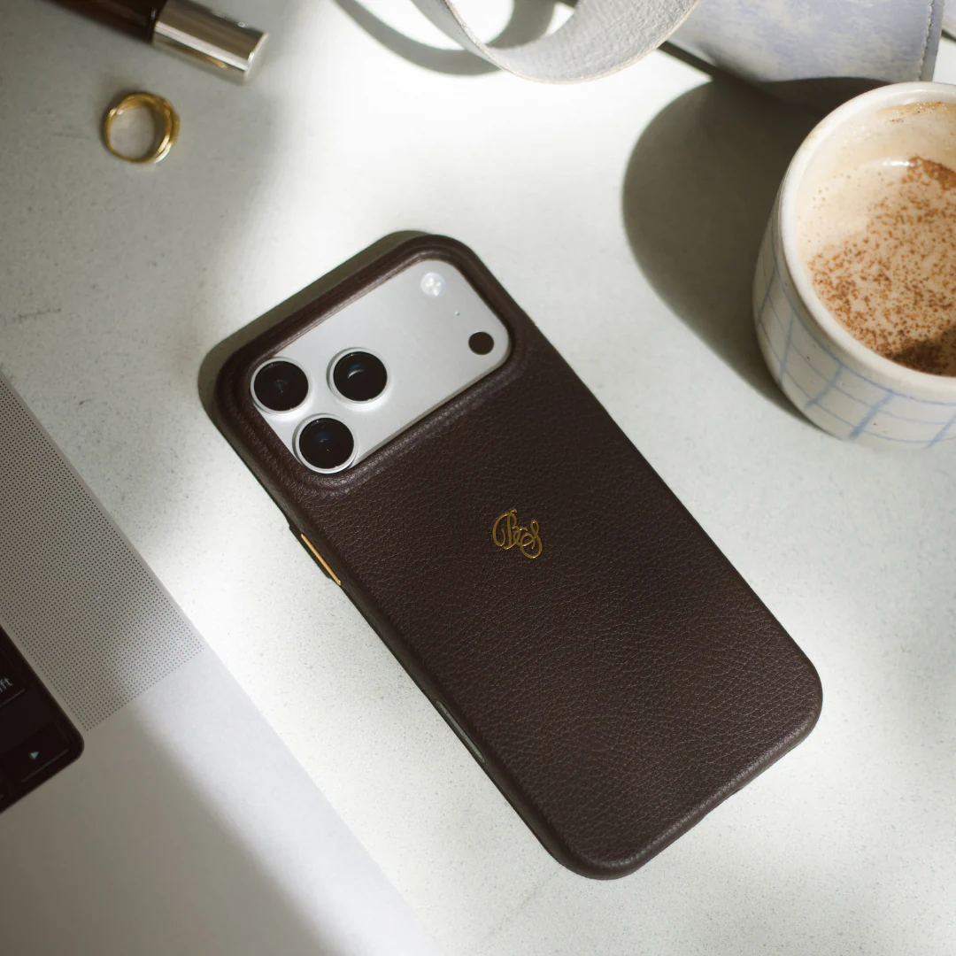 The Pebbled Leather Case - Cocoa - Image 6